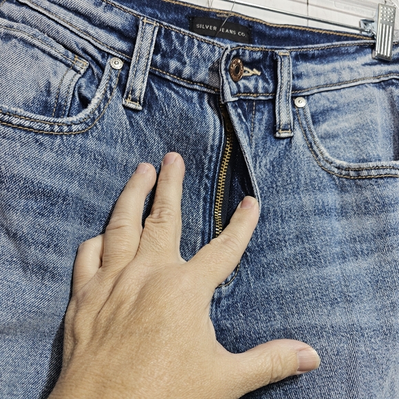 NWOT Silver Jeans Women’s Frisco Straight Distressed Size 26 Western Glove Works - Picture 4 of 9